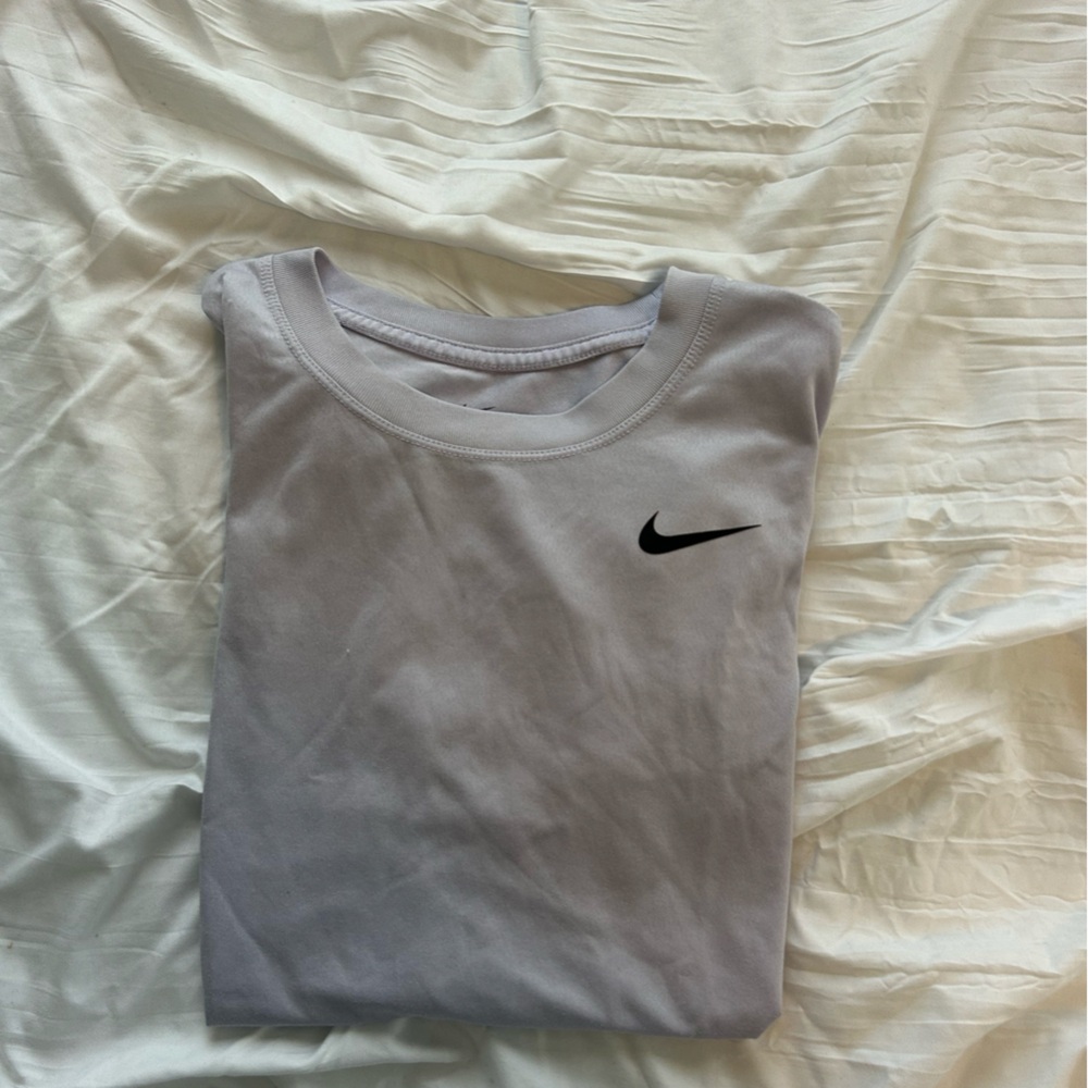 Nike tshirt